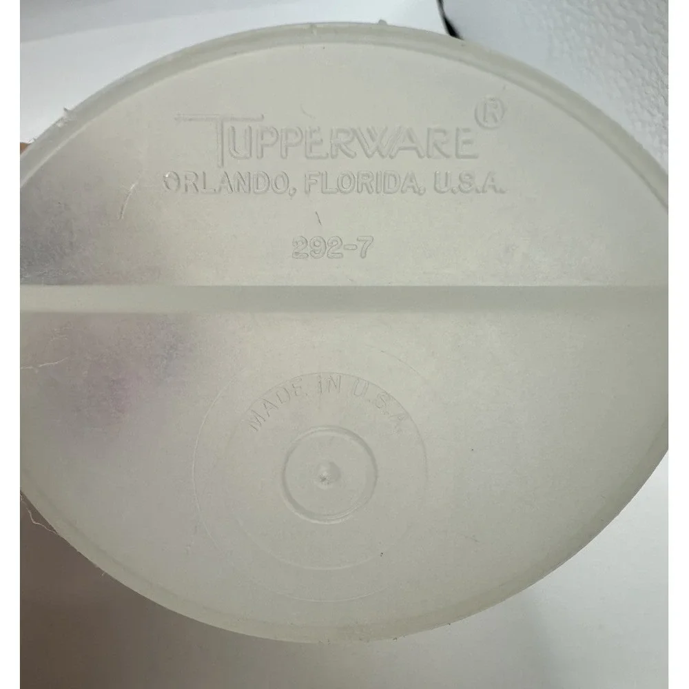 Tupperware round flour