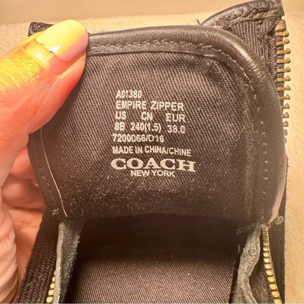 Coach custom hardware