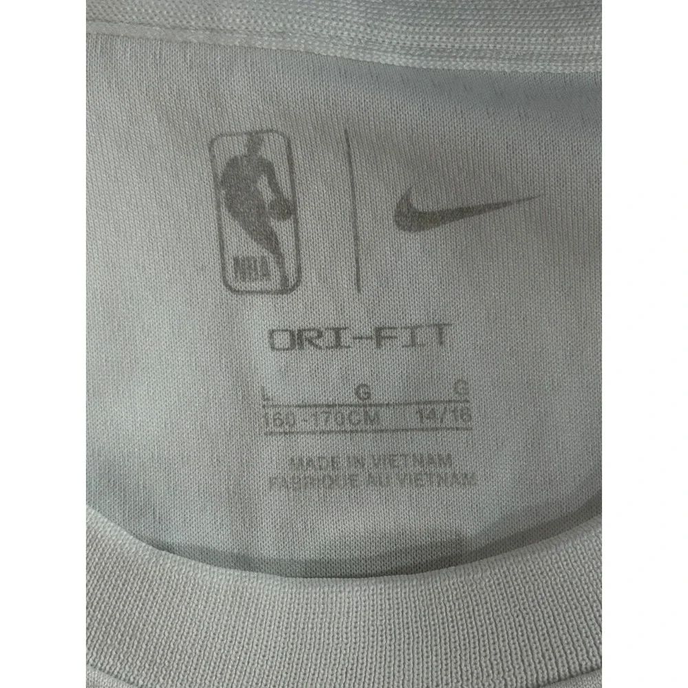 Nike miami includes fans