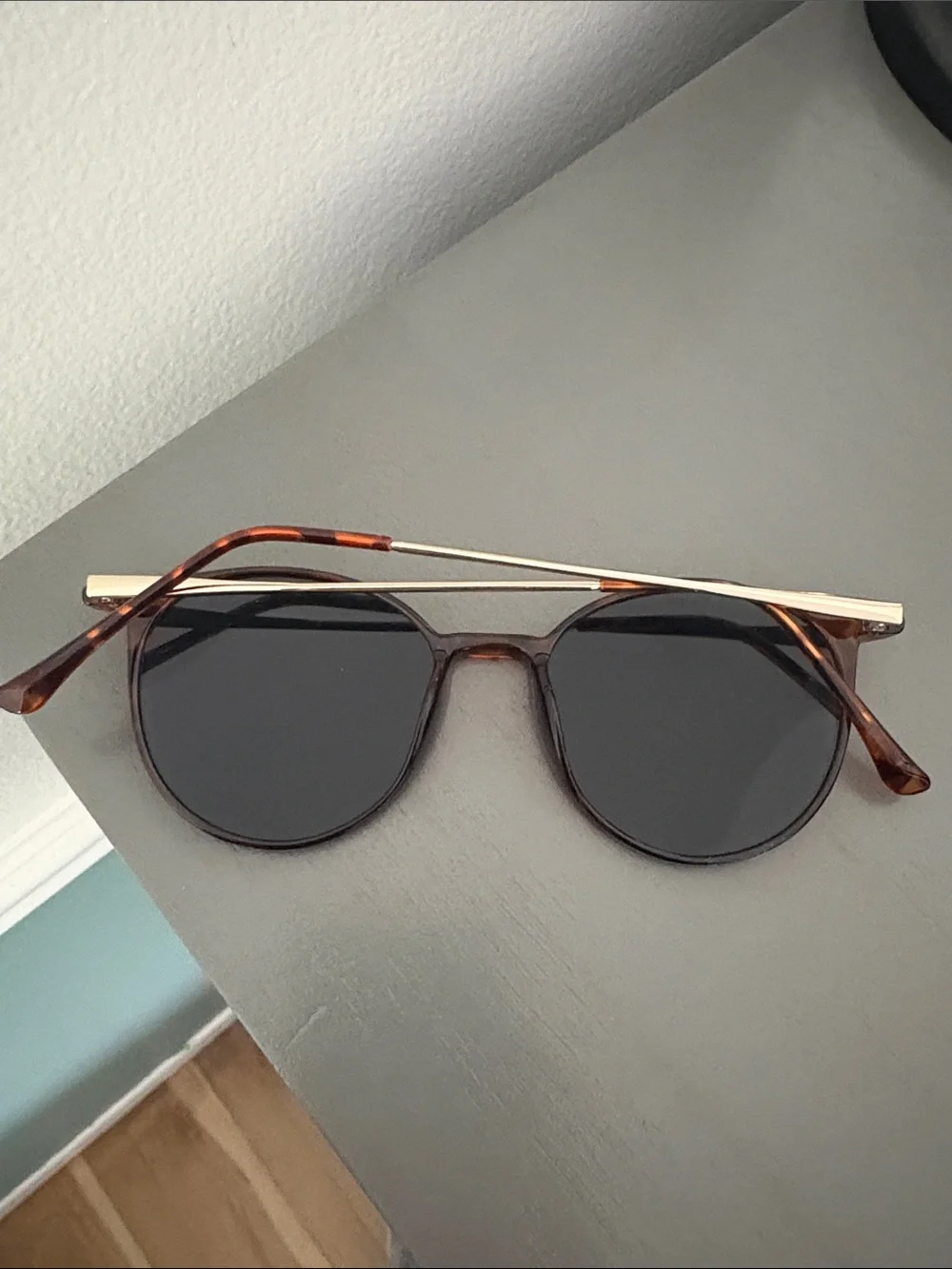 Round Tortoiseshell Sunglasses - Dark Lenses