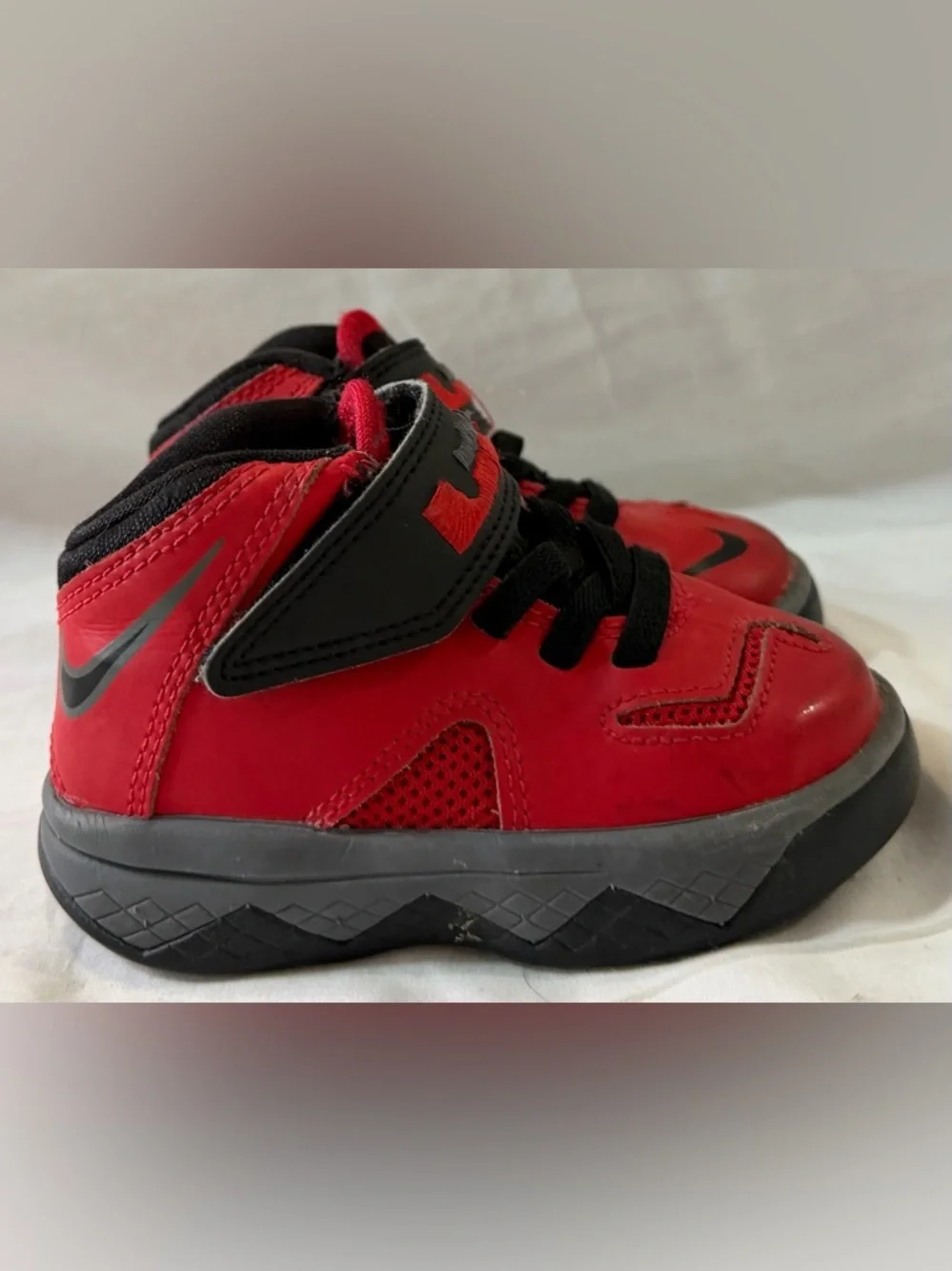 Nike Lebron Soldier VII Shoes Infant Toddler 5C Black Red Bred Basketball Mid