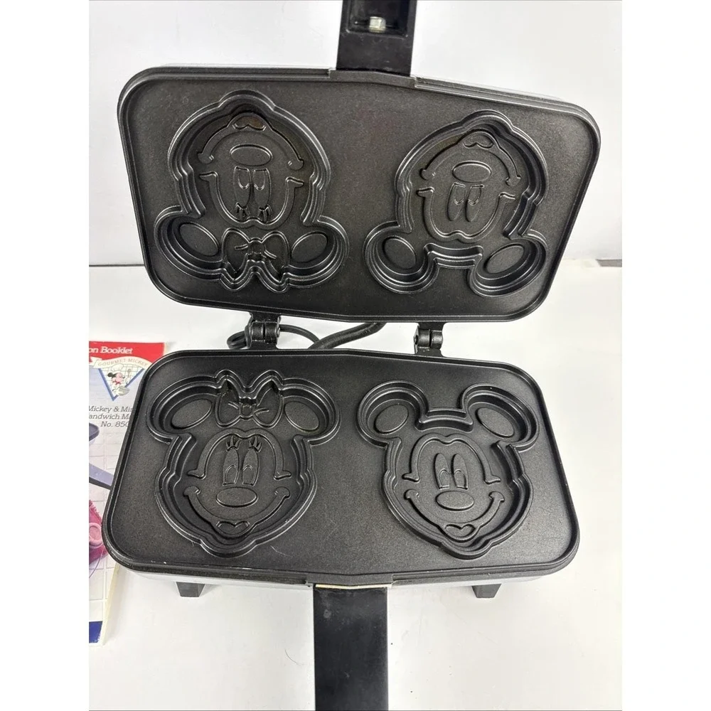 Vintage Vitantonio Mickey & Minnie Mouse Waffle Pancake Sandwich Maker 850