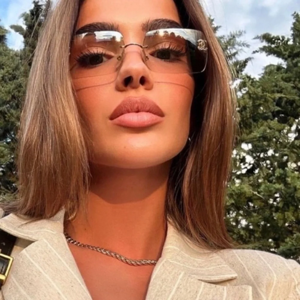 Like New✨CHANEL Gold vintage sunglasses Swarovski crystal CC’s