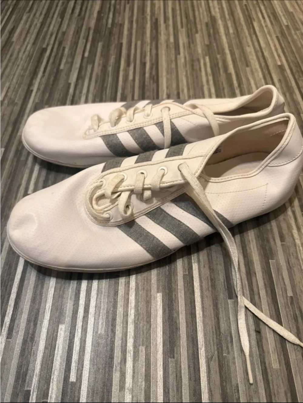 Men’s Adidas White Canvas Sneakers with Gray Stripes, Size 11