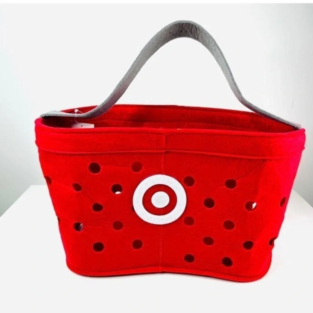 Hyde & EEK! target hyde
