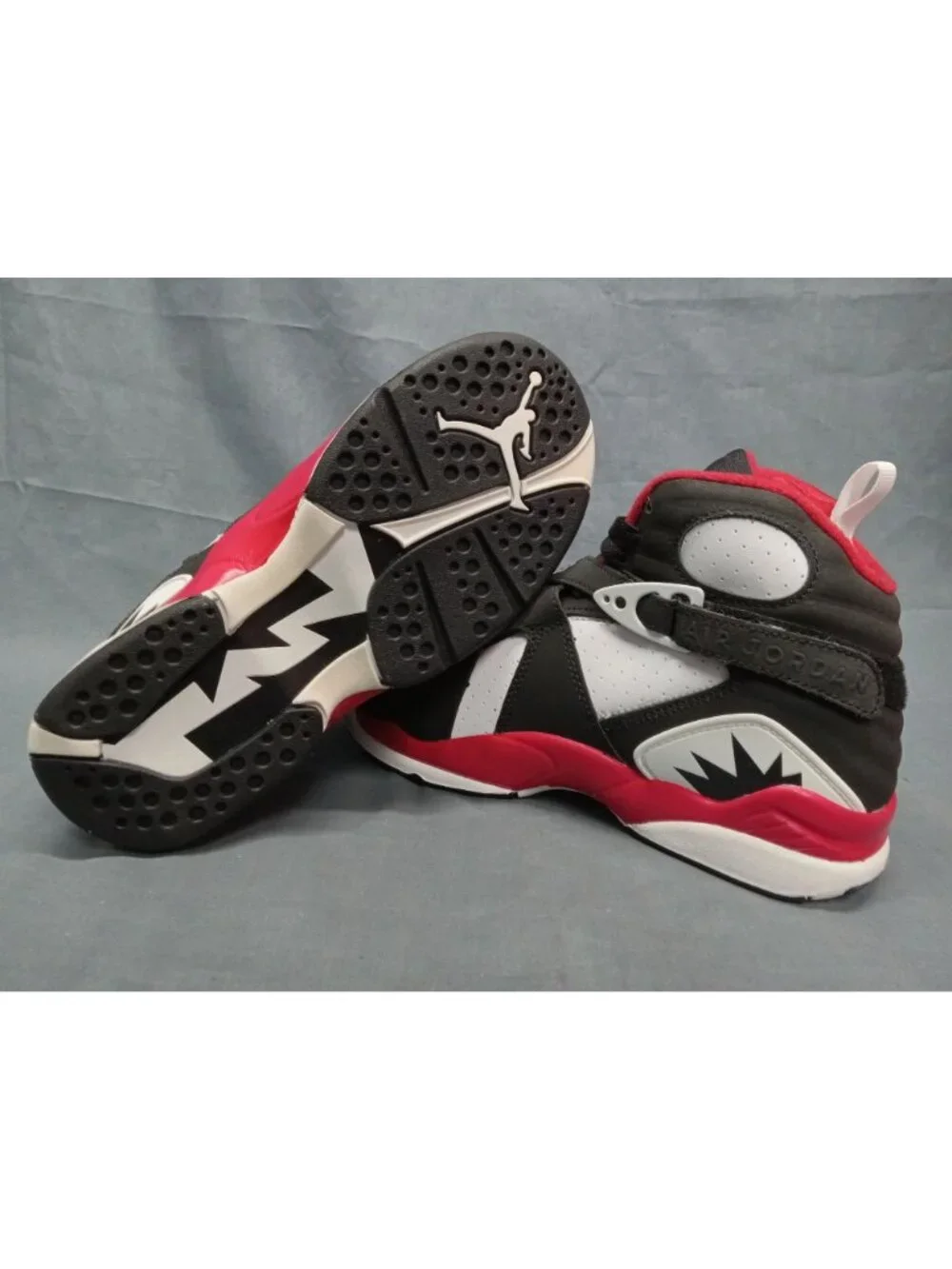 Nike Air Jordan 8 Retro (GS) Sneaker Paprika Black White Boys Size 5 FLOOR MODEL