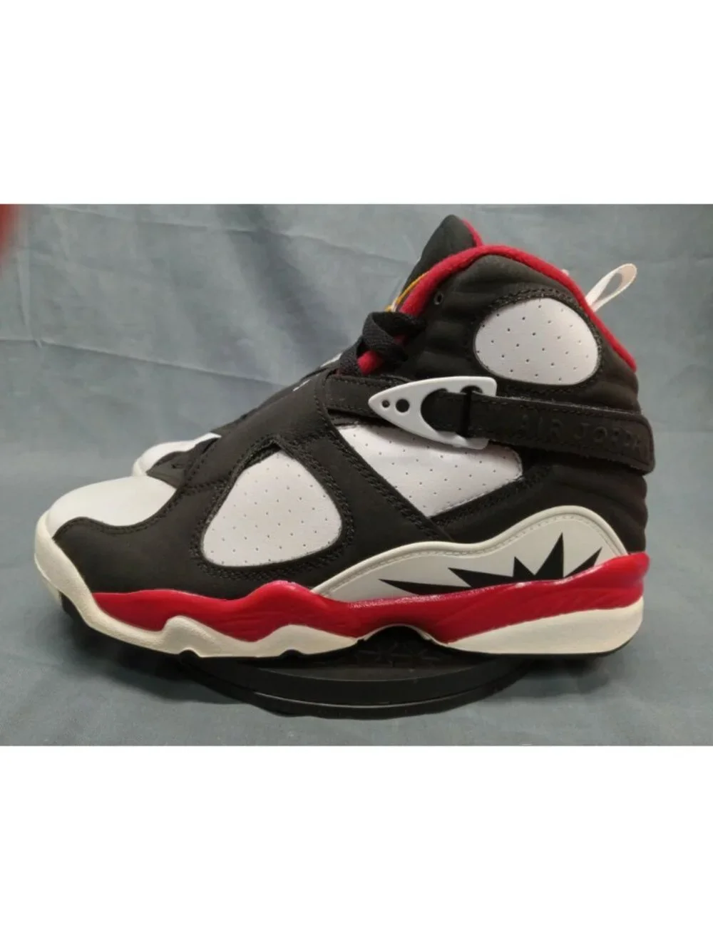 Nike Air Jordan 8 Retro (GS) Sneaker Paprika Black White Boys Size 5 FLOOR MODEL