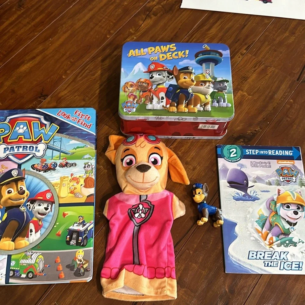 Paw Patrol Book Lot  Look & Find Reader book Skye Puppet  Tin  Chase Figure