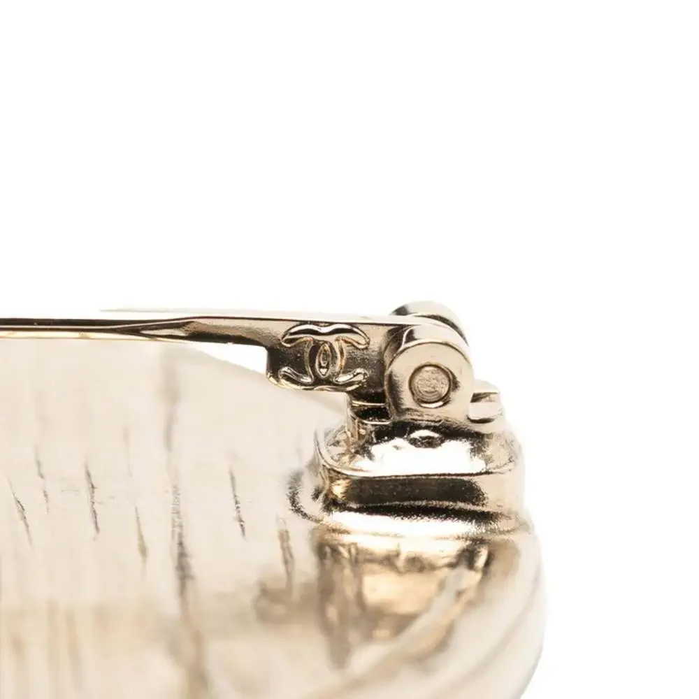 CHANEL gold logo