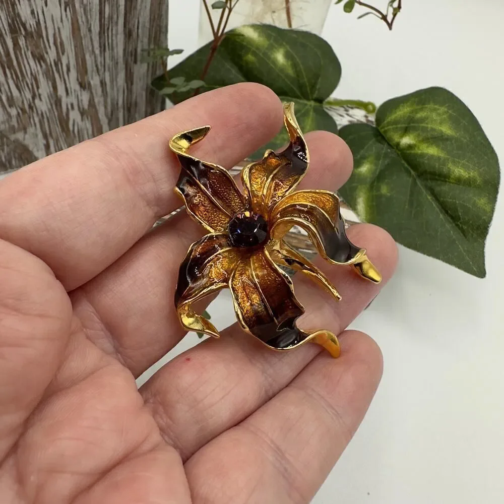 unbranded vintage enamel