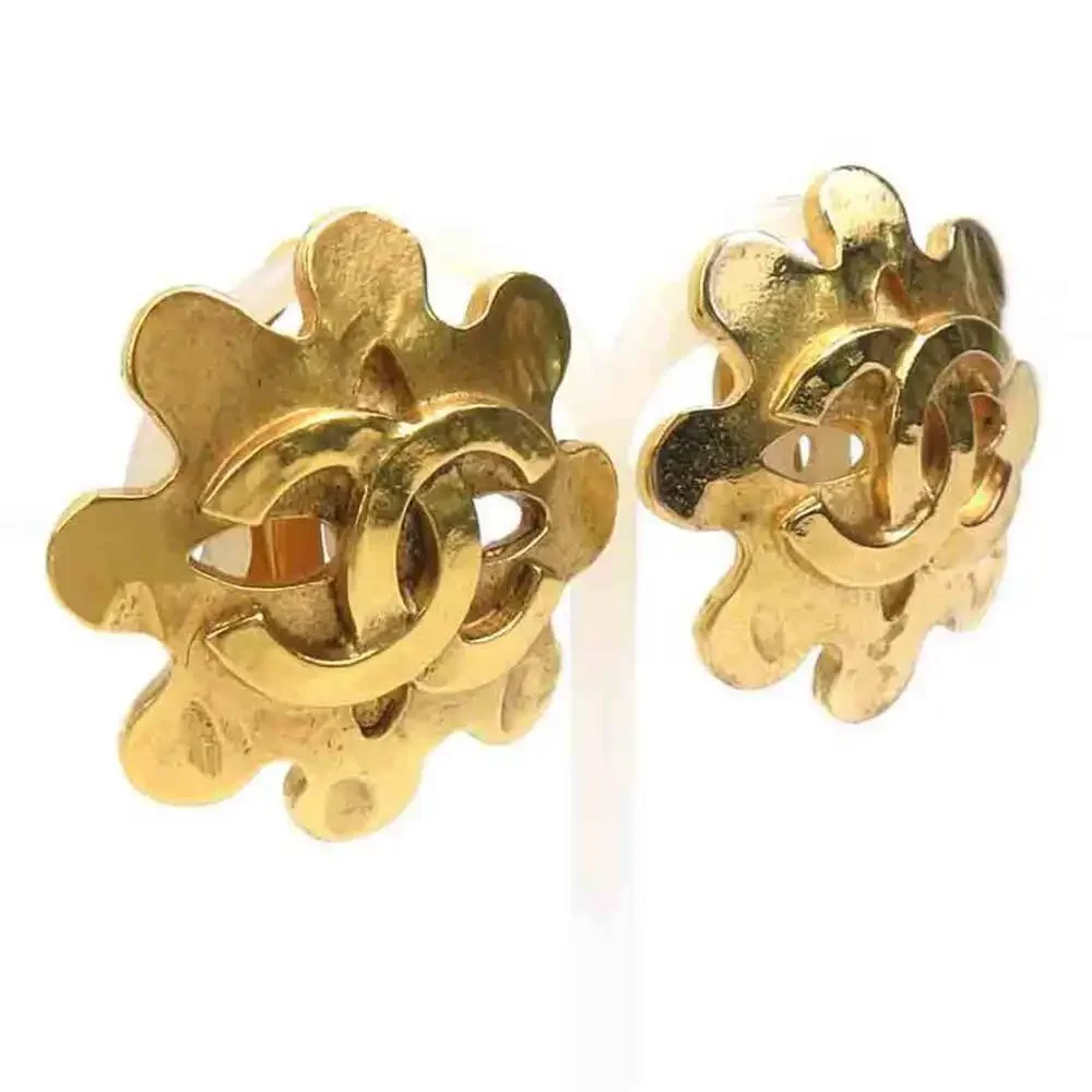 CHANEL gold logo
