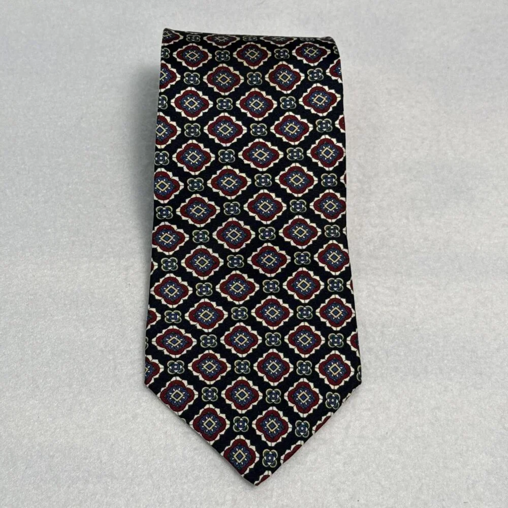Claybrooke 100% Silk Handmade Black Red Graphics Tie 57