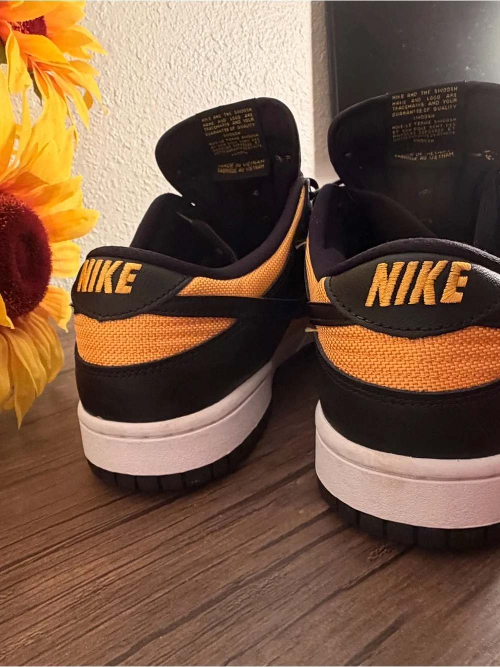 Nike sides classic
