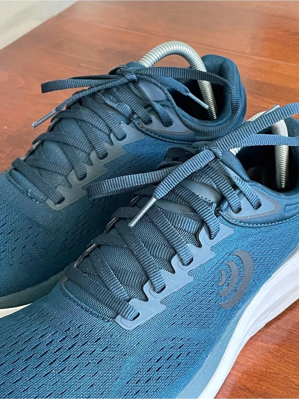 Topo athletic phantom
