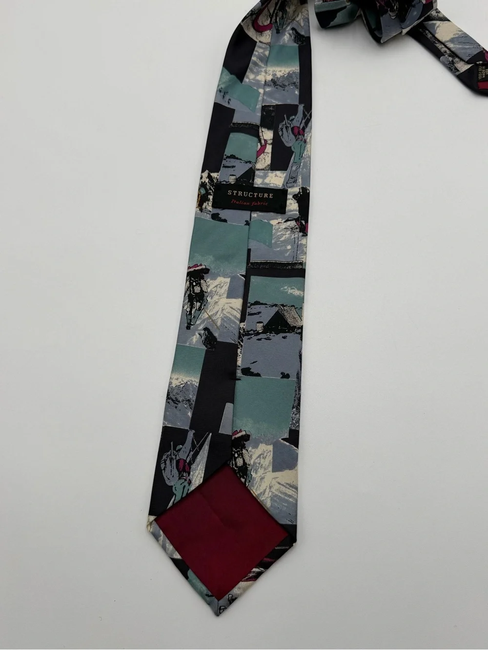 VTG 90's Structure ItalianSilk USA RockClimbing Mountaineering Mount Everest Tie