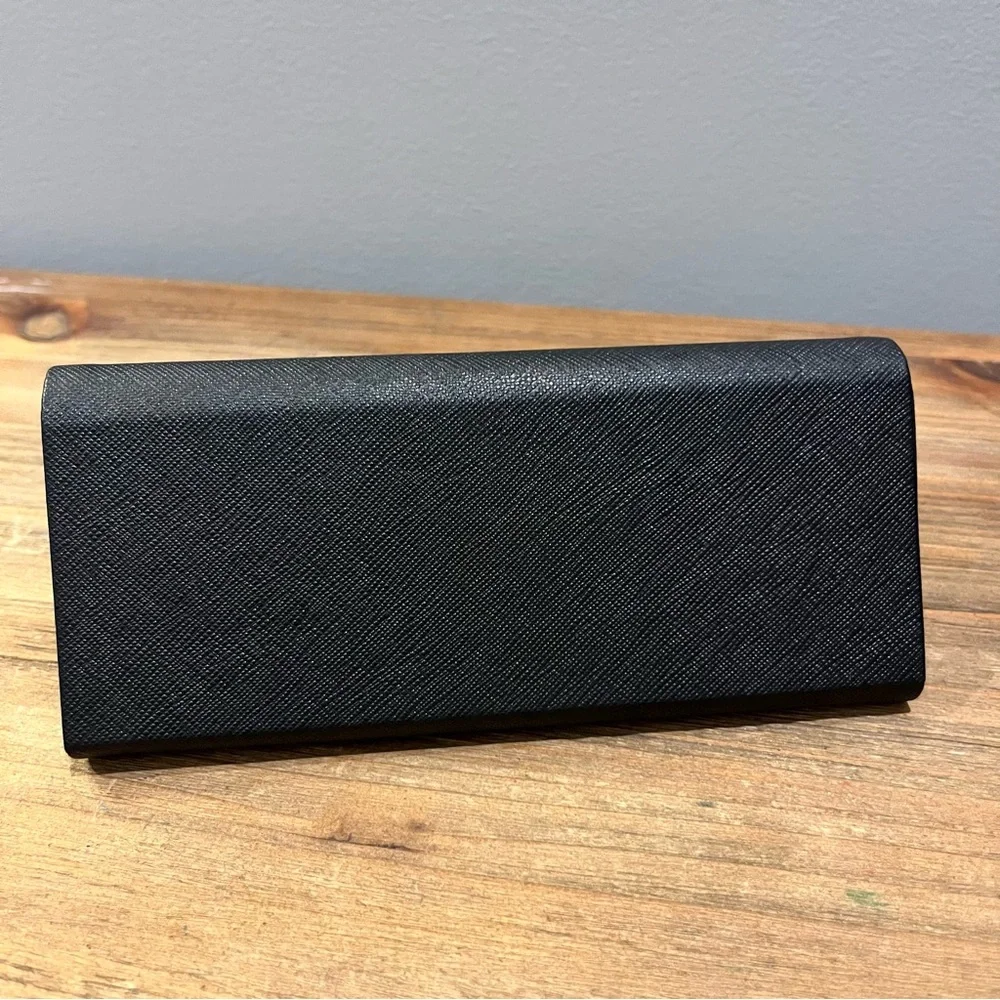 Zenni Black Sunglasses Case and Glass cleaning Towel The Kittles