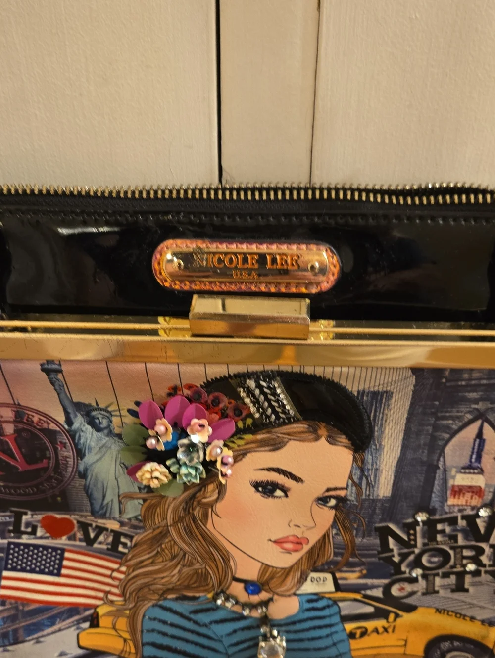 Nicole Lee Graphic Shoulder Bag