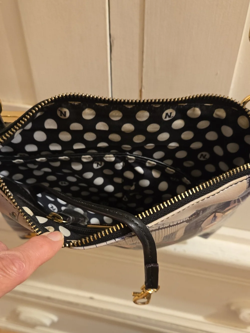 Nicole Lee Graphic Shoulder Bag