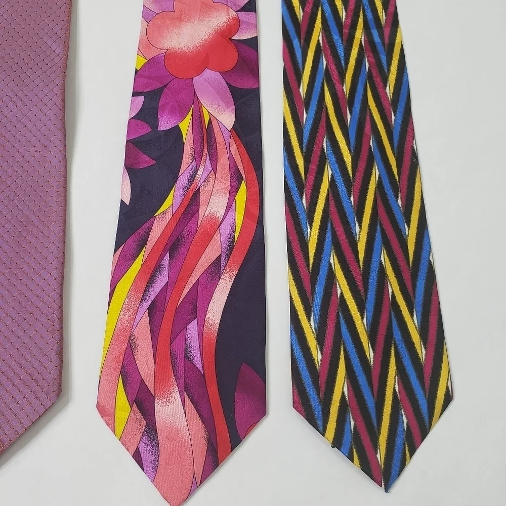 Bachrach bold pinks