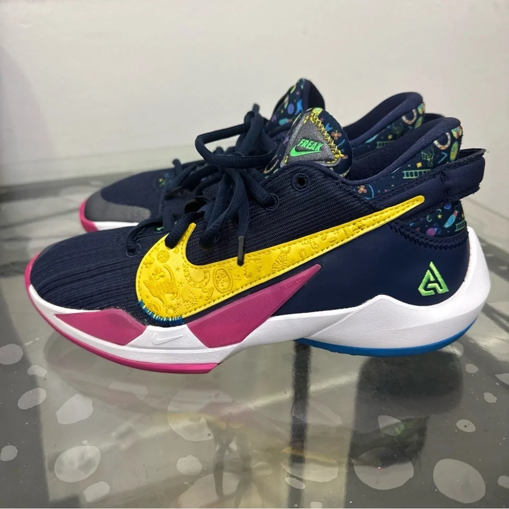 nike superstitious navy knit