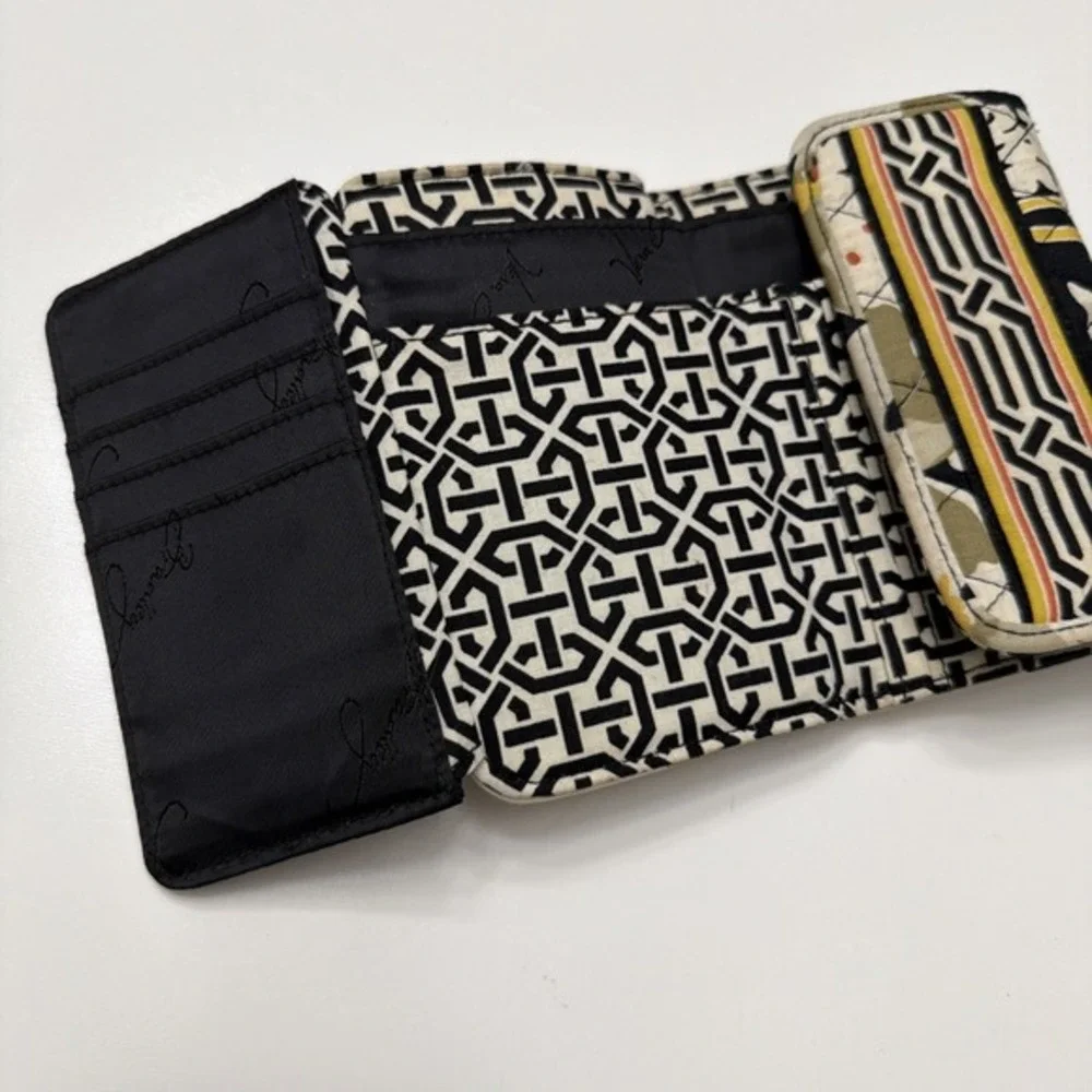 Vera Bradley pre owned