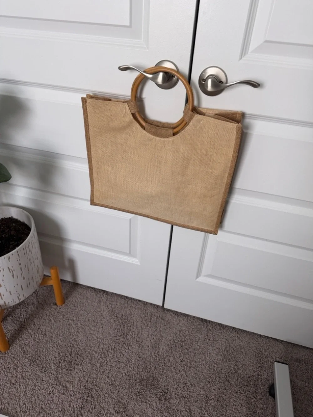 Bamboo-Handled Jute Tote with Floral Motif - Natural Tan