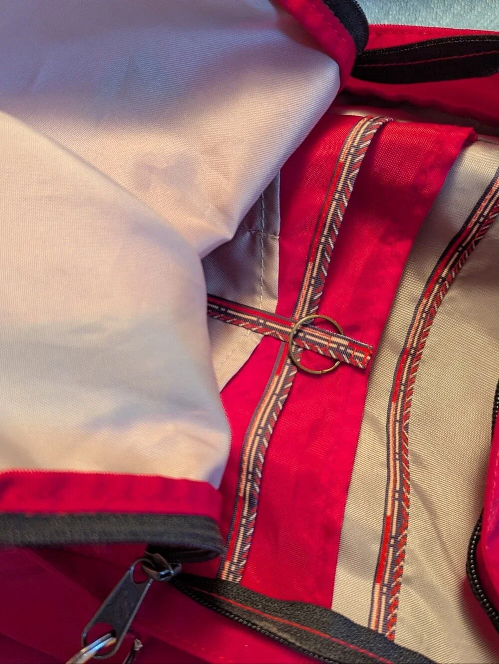 Jansport tears interiors