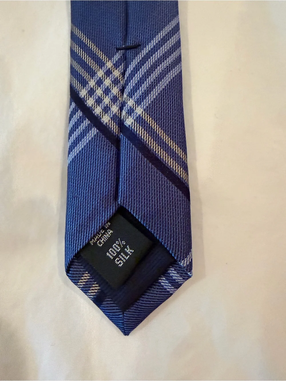 N/A elegant blue