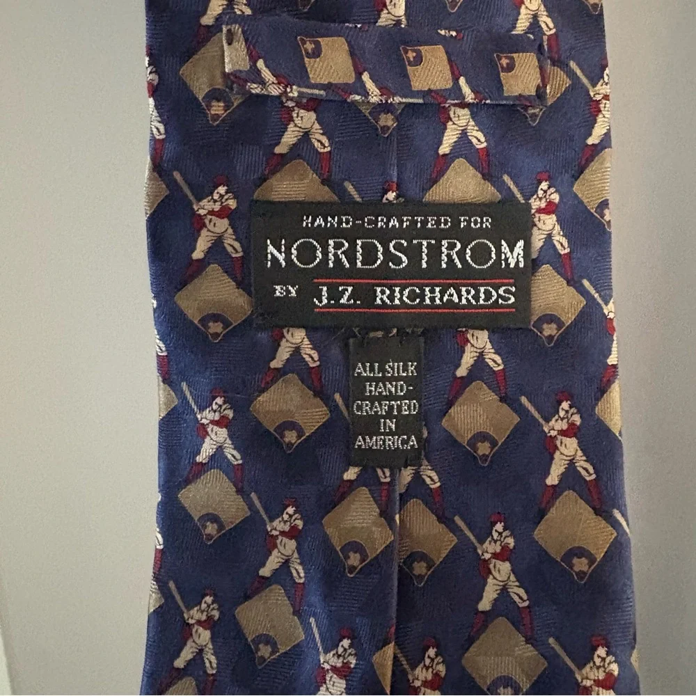 Vintage: Nordstrom / J.Z. Richards •‎ All Silk Baseball Tie