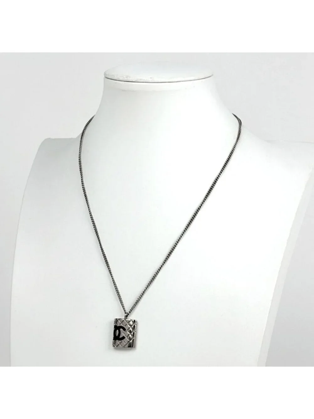 CHANEL 4000023453353 brand