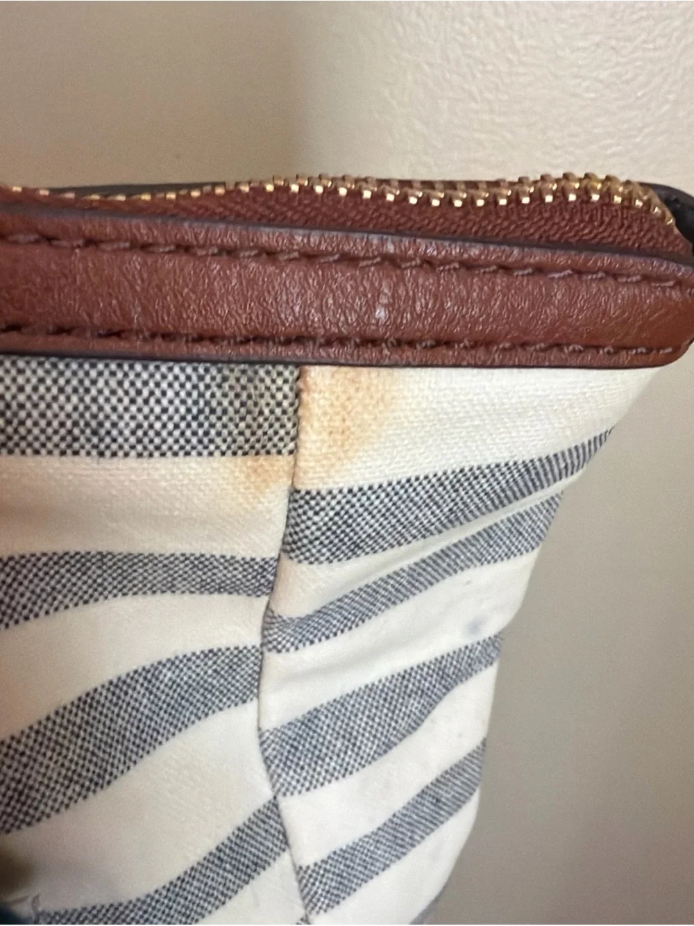 Fossil coated wallet bag