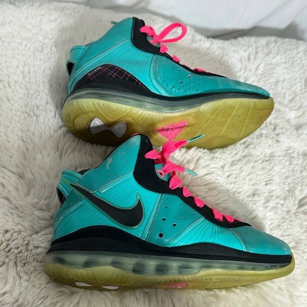 Nike Lebron great size