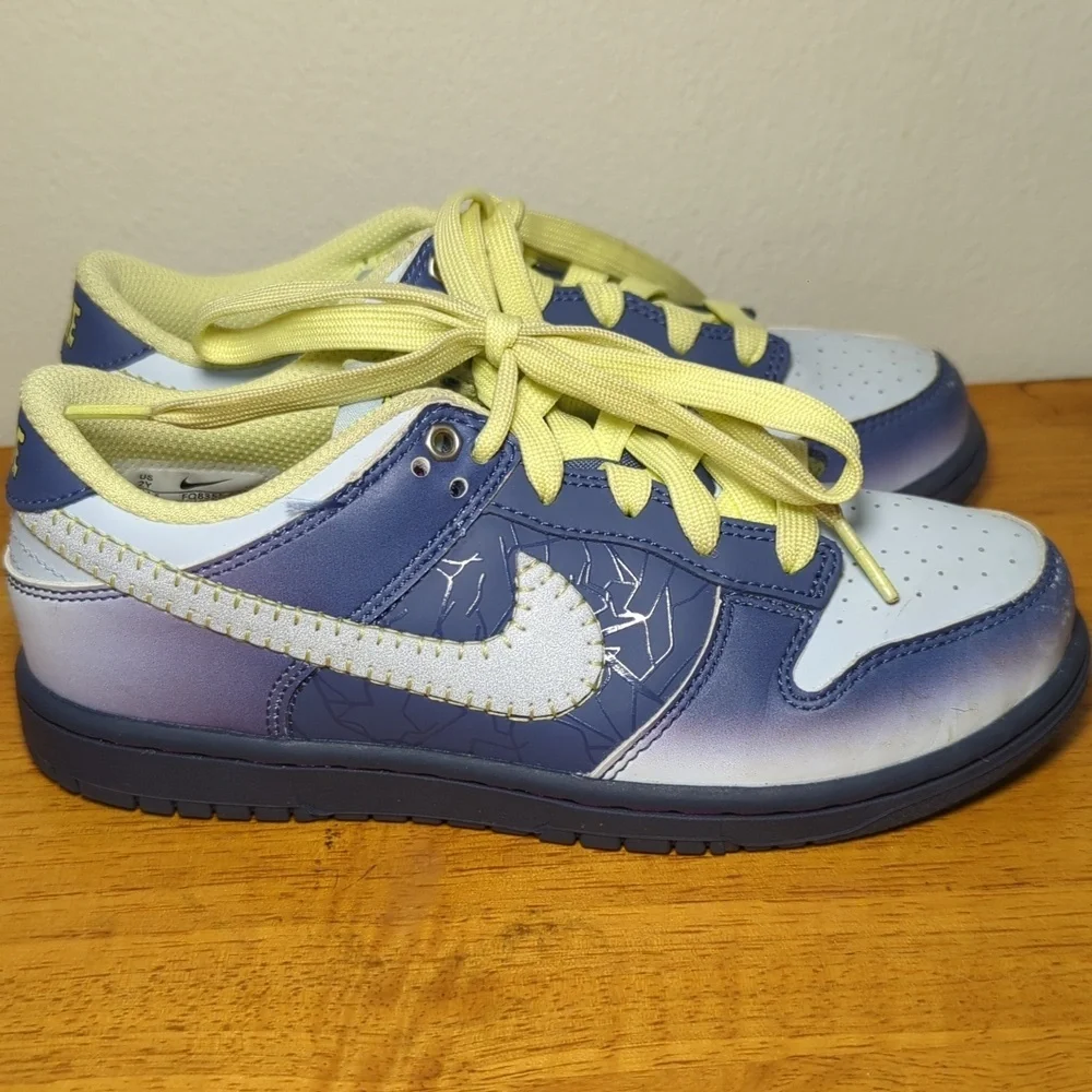 Nike Dunk Low GS Halloween - I am Fearless Sneakers Blue Green Boys Size 2Y