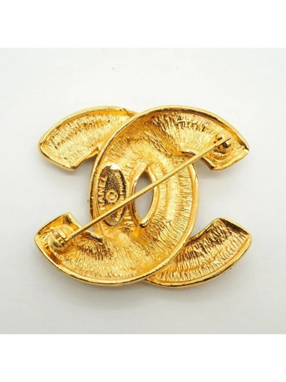 CHANEL brooch vintage
