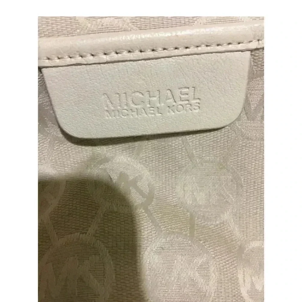 Michael Kors have placing tone