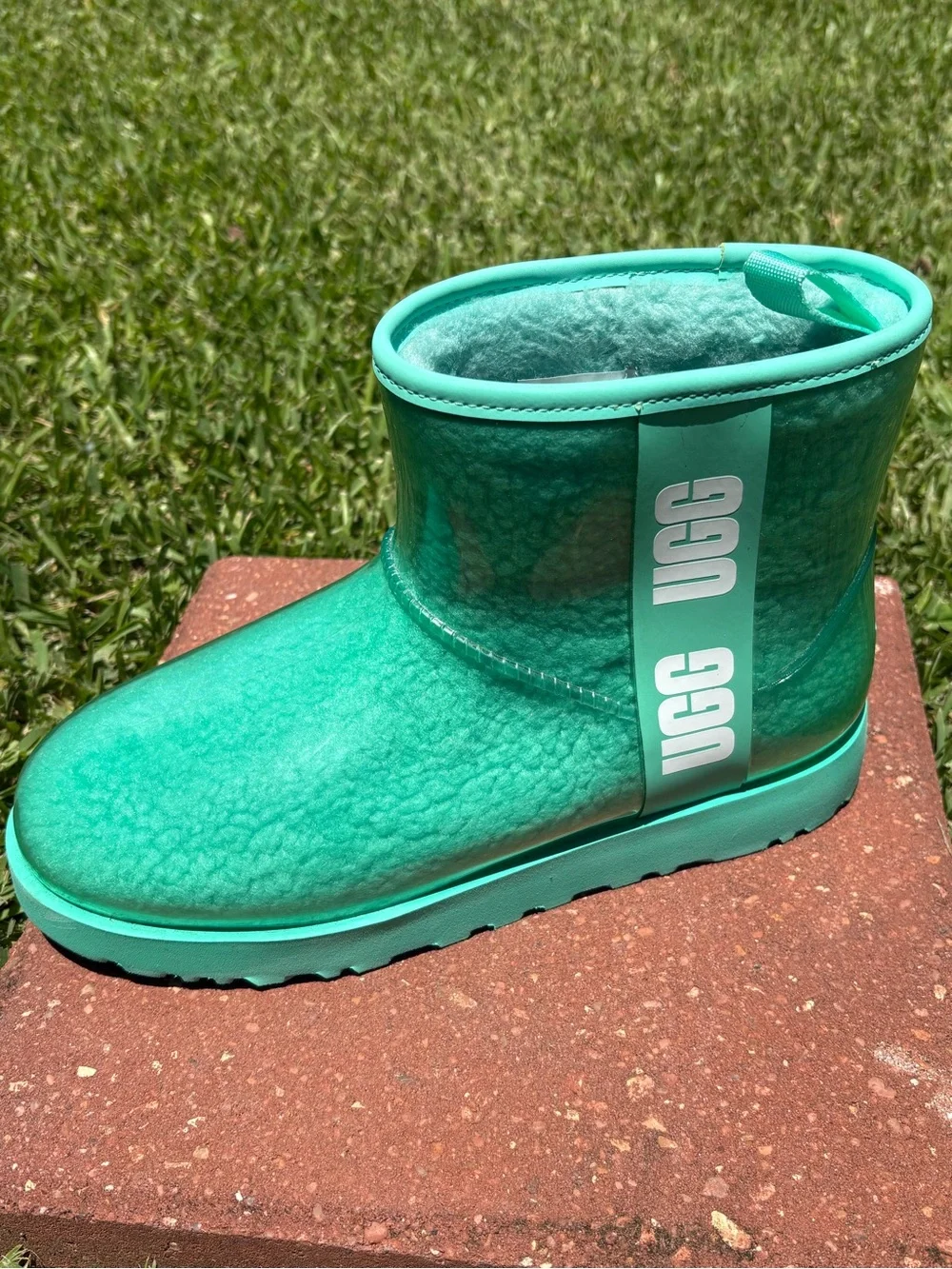 UGG great rain