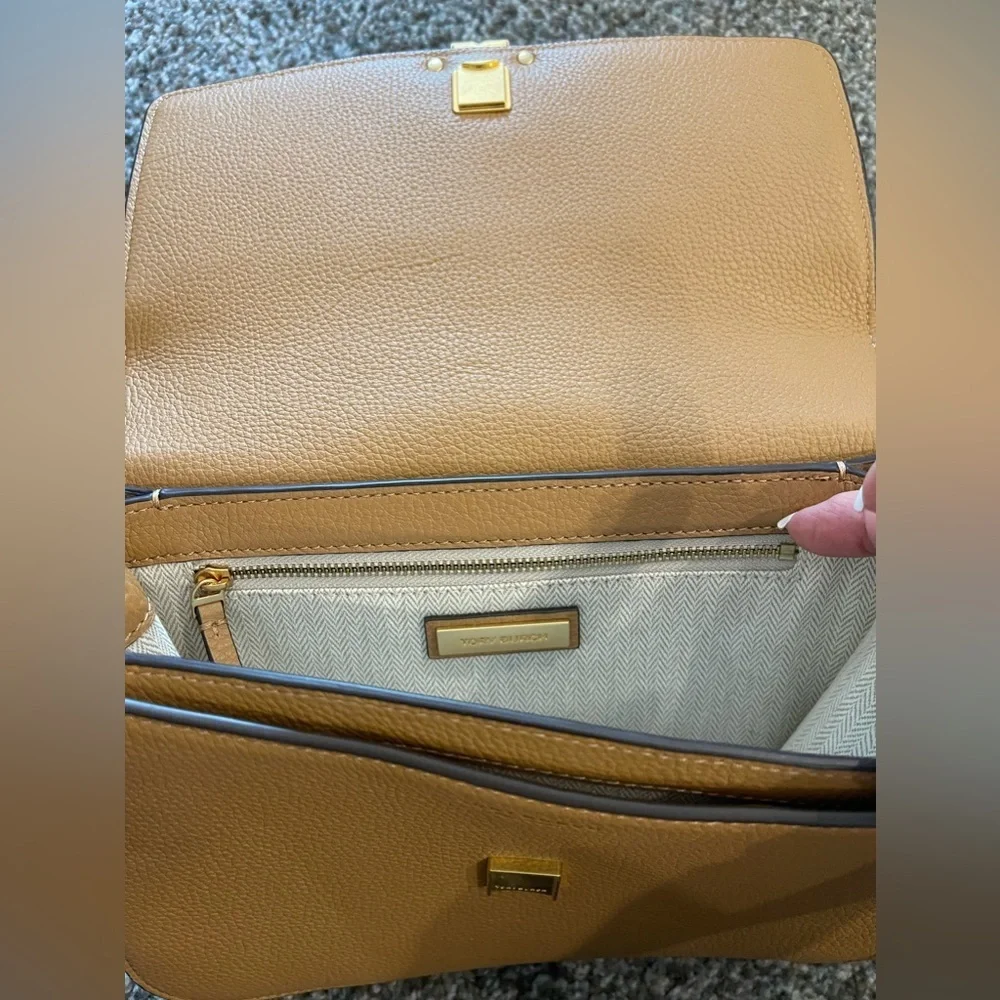 NWOT Tory Burch Britten Leather Shoulder Bag Tan Brown