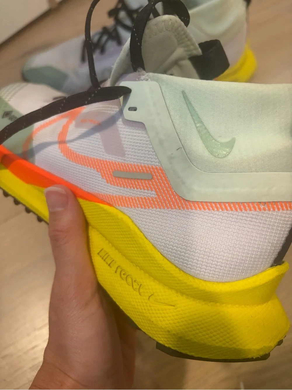 Nike shoes trails bright