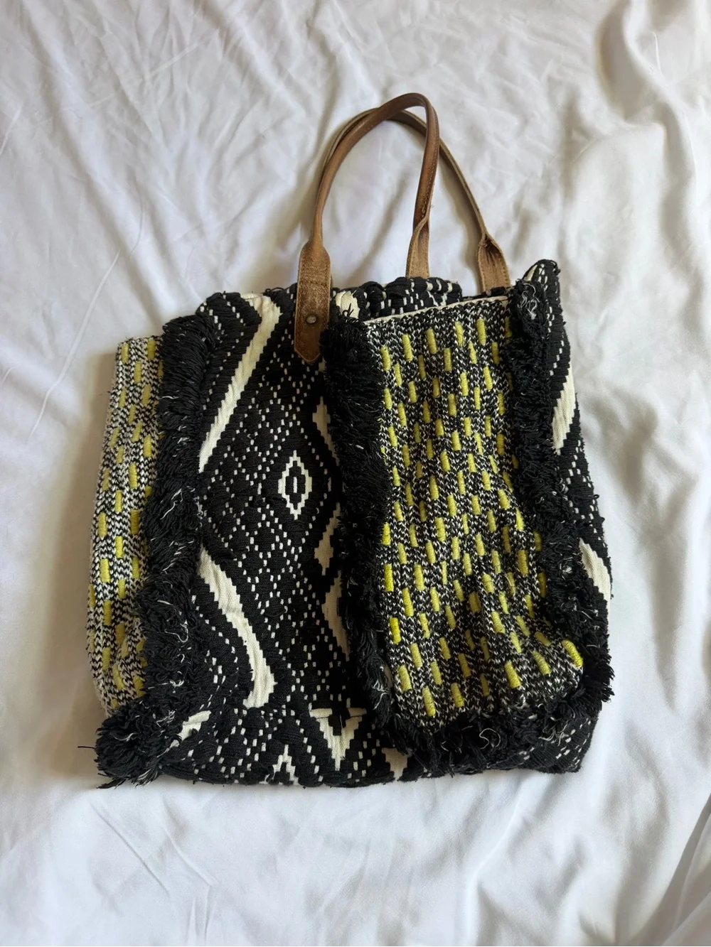 Jasper & Jeera Woven Boho Fringe Tote Bag Tribal Jacquard Leather Handles