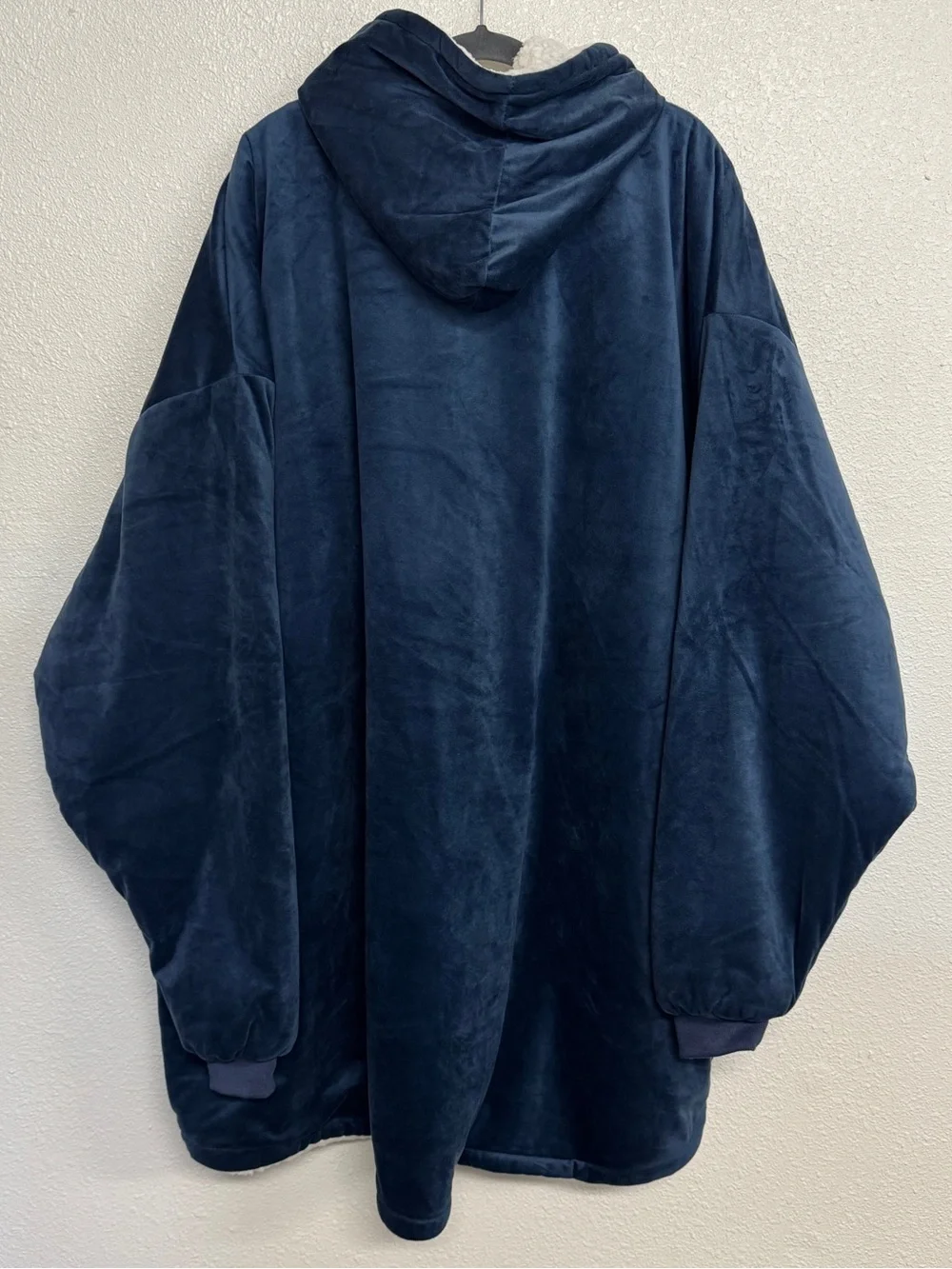The Comfy Original Blue Unisex One Size Sherpa Lined Wearable‎ Blanket Hoodie
