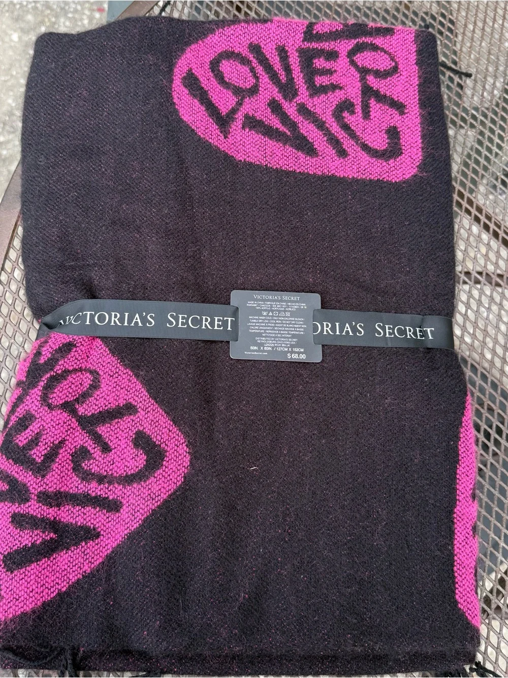Victoria's Secret Throw Blanket Black Pink HEART Logo 50