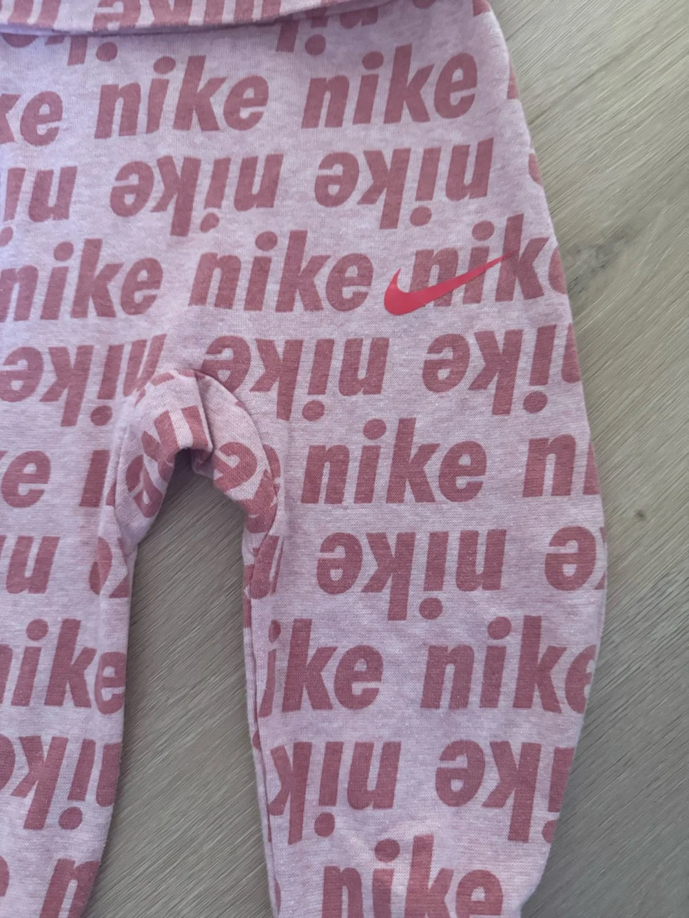 Nike size 18months