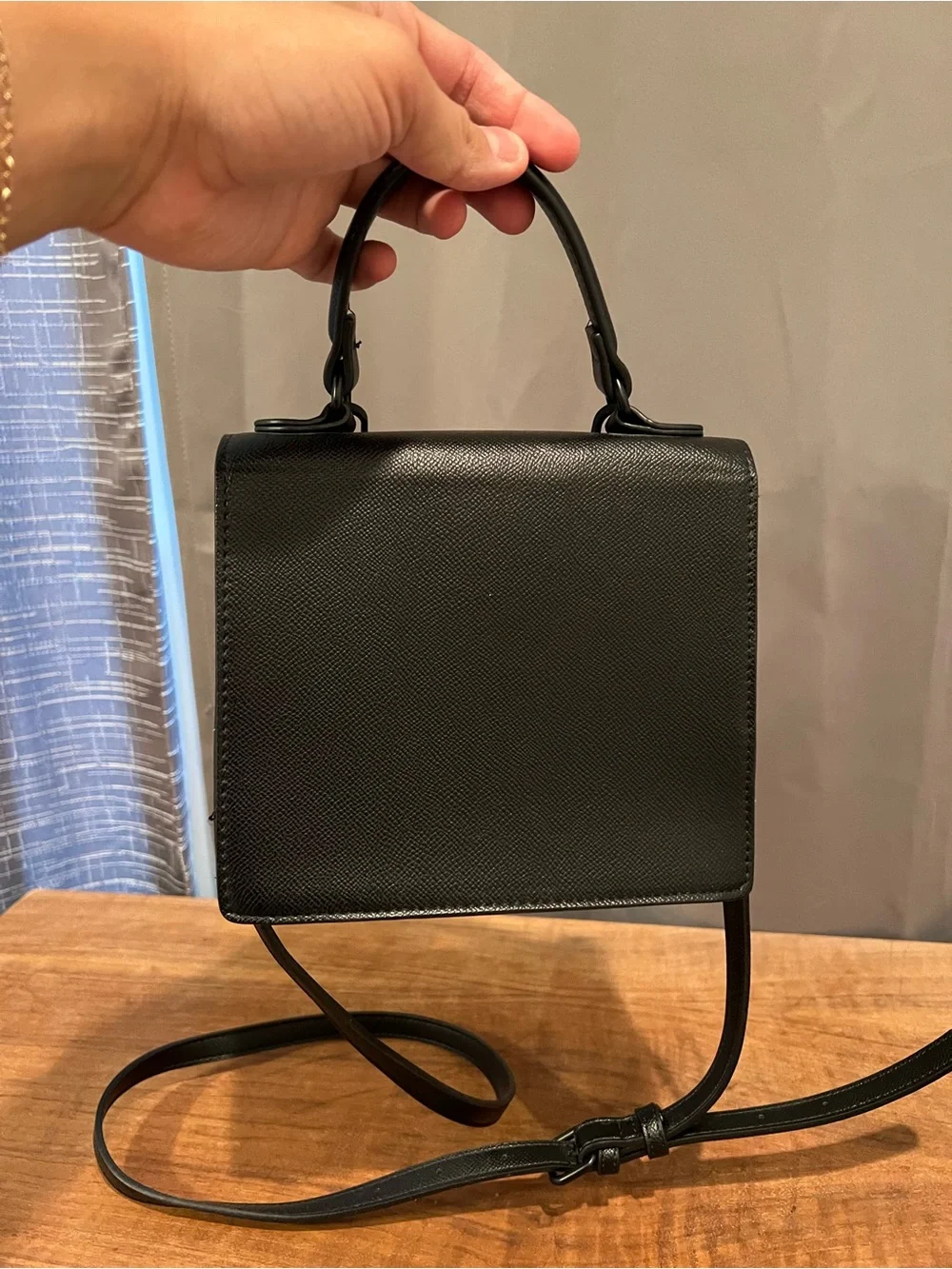Aldo compact structured