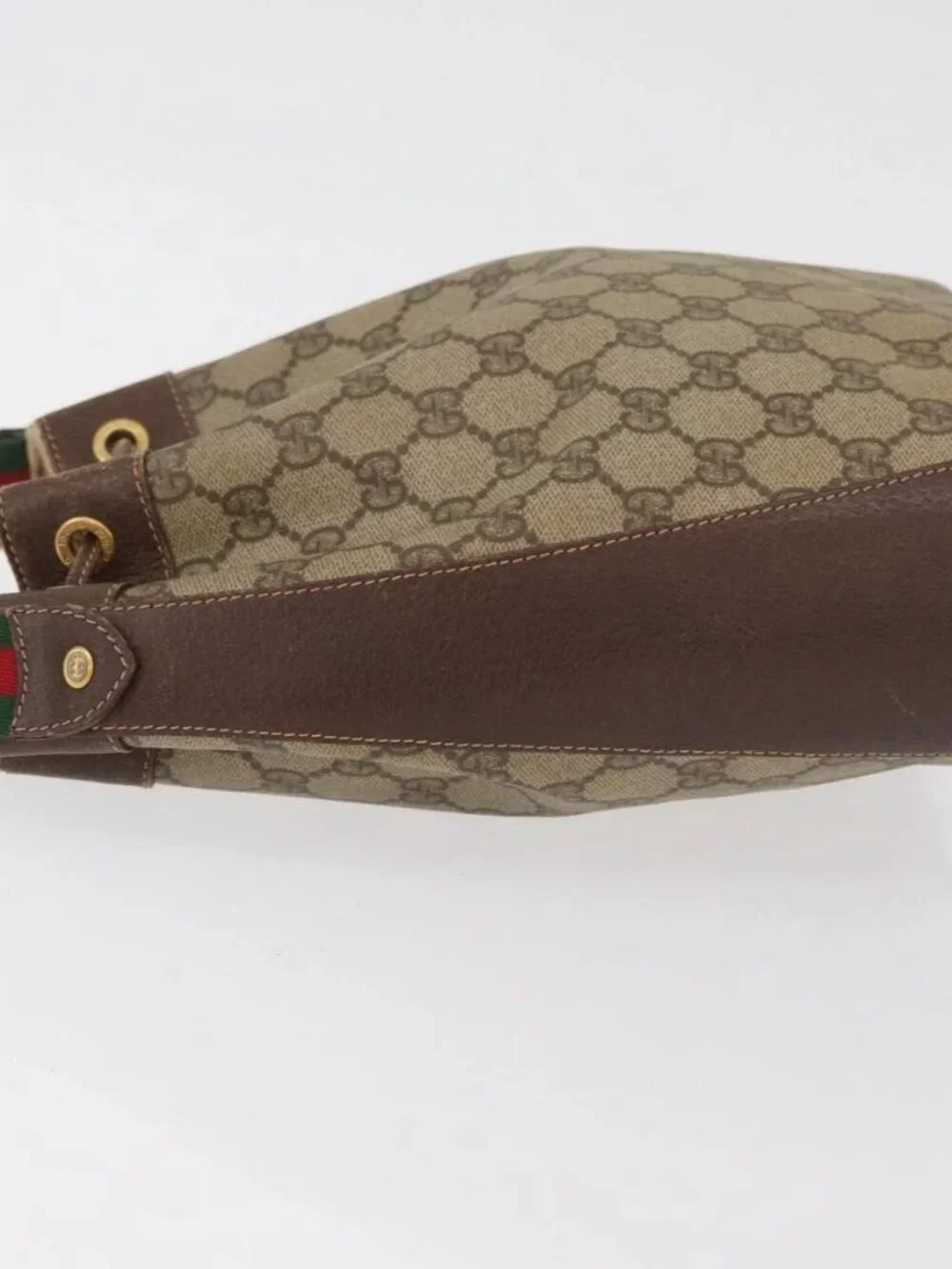 Gucci brand	gucci color	beige