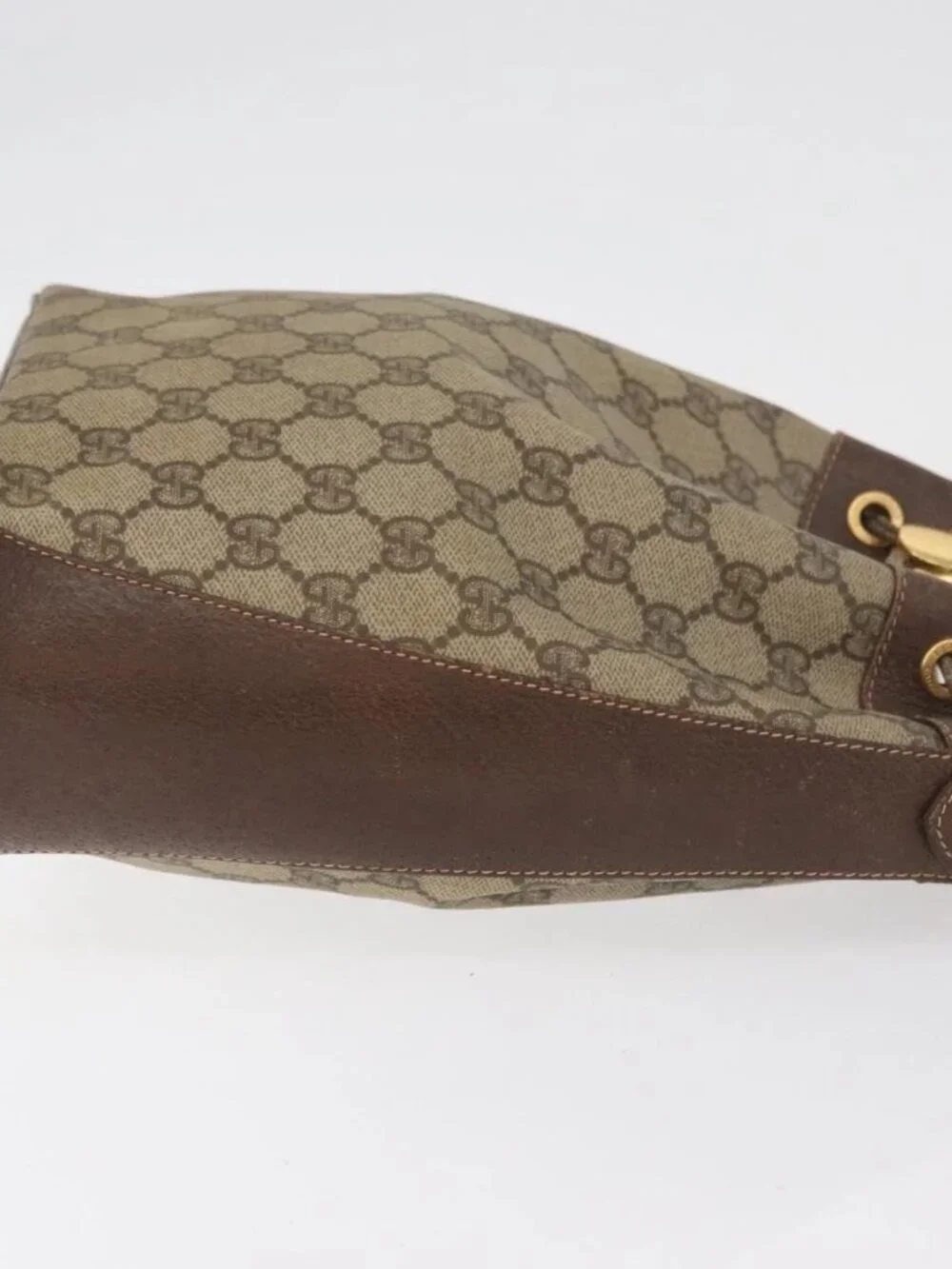 Gucci brand	gucci color	beige