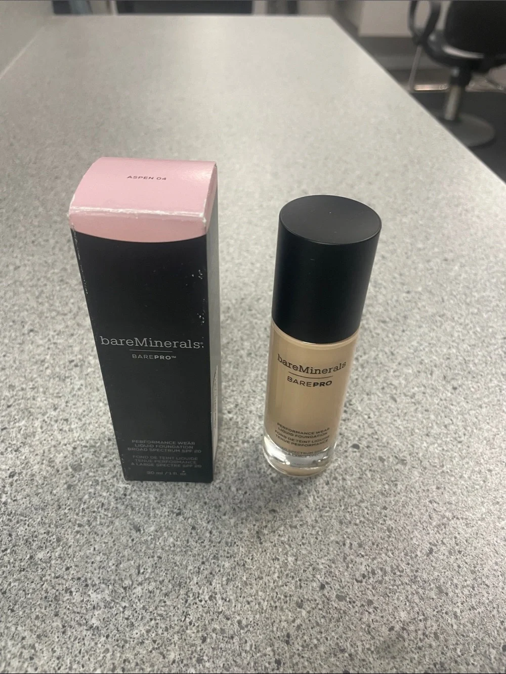 bareMinerals BAREPRO Liquid Foundation Aspen 4