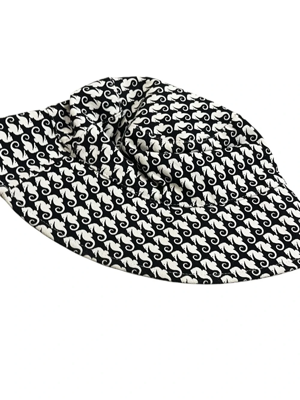 Talbots navy white seahorse bucket hat women’s