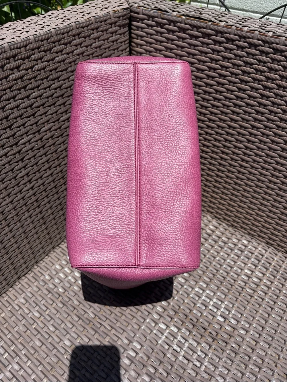 Gucci structured pebbled