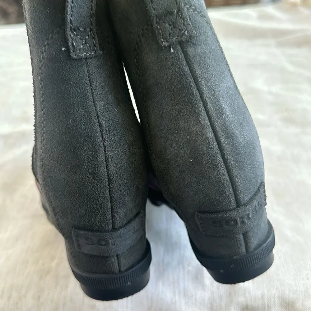 Sorel suede wedge