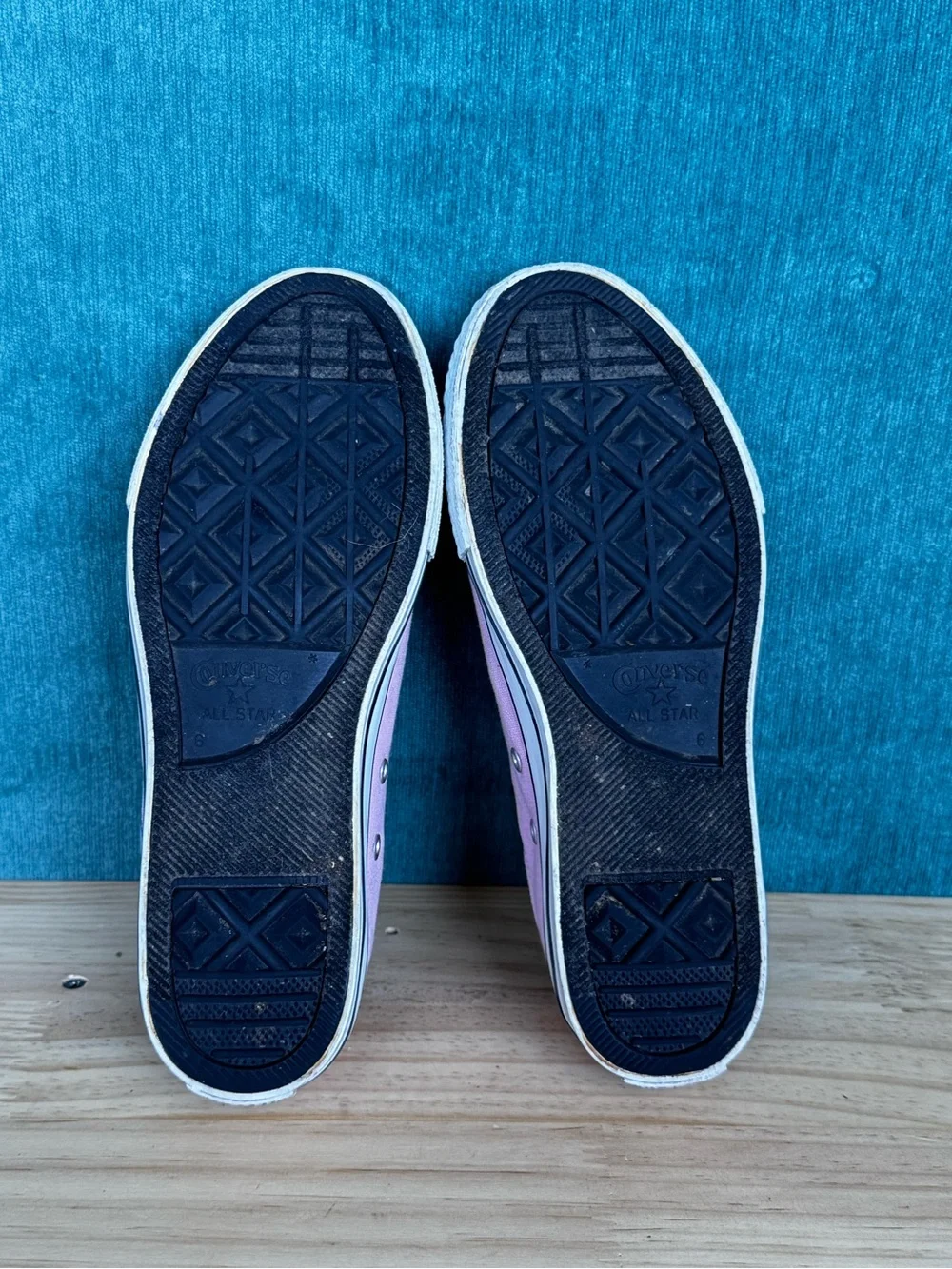 Converse classic low